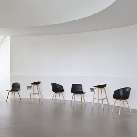 Fauteuil  About a chair AAC22 plastique noir / Recyclé - Hay