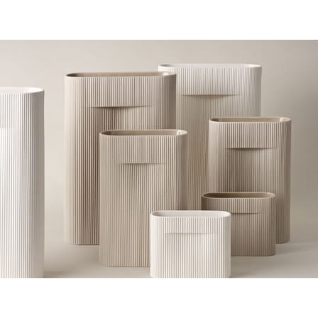 Vase Ridge Small céramique blanc beige / H 16,5 cm - Muuto