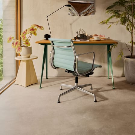 Fauteuil pivotant Aluminium Chair EA 132 tissu vert / Eames, 1958 - Vitra