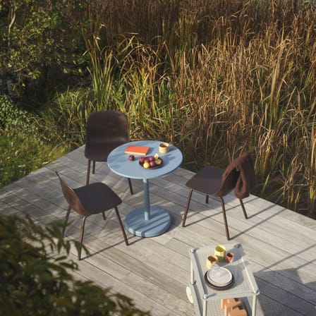 Table ronde Linear Café métal bleu / Ø 70 cm - Muuto