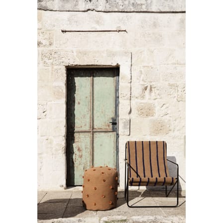 Fauteuil Desert tissu beige / Structure noire - Bouteilles plastique recyclées - Ferm Living