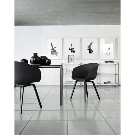 Fauteuil rembourré About a chair AAC23 tissu gris noir / Tissu intégral & chêne teinté - Hay