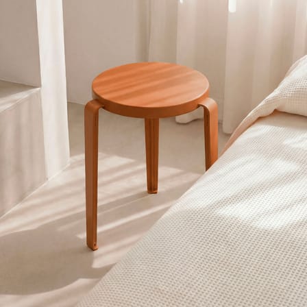 Tabouret empilable Lou Chroma bois rouge / Bois éco-certifié - TIPTOE