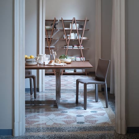 Nuvola Rossa Bookcase natural wood / Vico Magistretti, 1977 - W 100 x H 192 cm - CASSINA