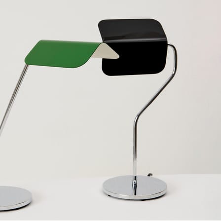 Lampe de table Apex métal noir / Orientable - Pied courbé - Hay