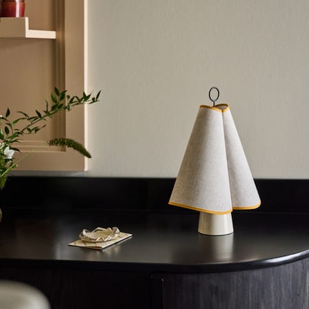 Lampe sans fil rechargeable Hornbæk LED toile beige - Gubi
