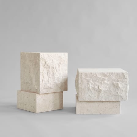 Table d'appoint Temple Tall pierre blanc / 33 x 32 x H 50 cm - Calcaire - 101 COPENHAGEN