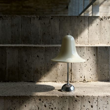 Pantop Portable LED Wireless rechargeable lamp plastic material beige / Verner Panton (1980) - Verpan