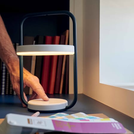 Lampe extérieur sans fil rechargeable Ulli LED métal bleu / H 29,5 cm - Fermob