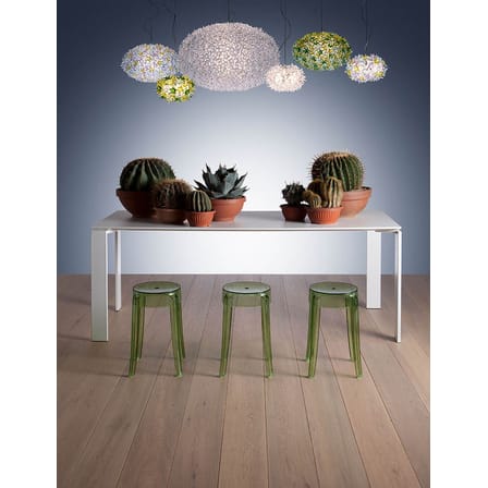 Tabouret empilable Charles Ghost plastique bleu / H 46 cm - Polycarbonate - Kartell