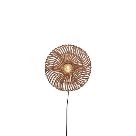 Applique con presa Zanzibar Flat fibre legno beige rattan naturale / Ø 40 cm - GOOD&MOJO