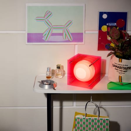 Lampe de table Lop Small Square plastique rose / Lauréat Archiproducts Design Award - BANG
