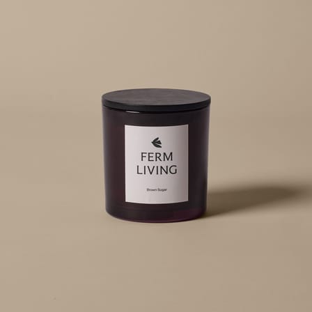Vitto Scented candle glass purple / Red Sugar - H 10 cm - Ferm Living