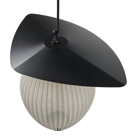 Suspension d'extérieur Satellite OUTDOOR Large métal blanc beige / Ø 27 x H 38,5 cm - Réédition 1953 - Gubi