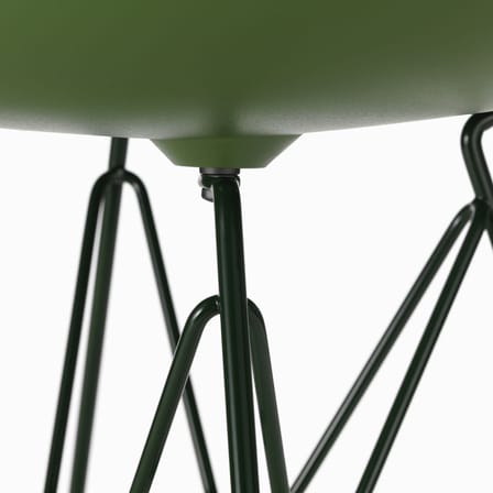 Chaise RE DSR Colours - Eames Plastic Side Chair plastique vert / (1950) - Pieds colorés / Recyclé - Vitra