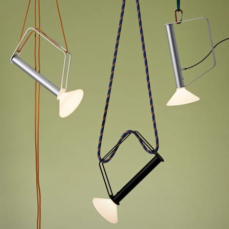 Lampe extérieur sans fil rechargeable Piton métal noir - Muuto