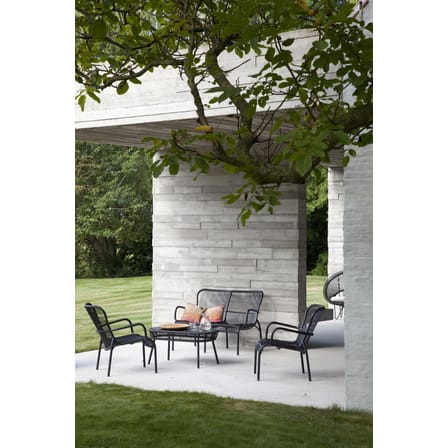 Loop Lounge Stackable Lounge chair with armrests textile black / Stackable - Hand-woven polyethylene cord - Vincent Sheppard