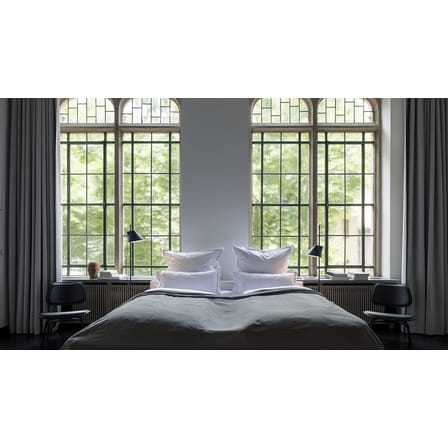Lampadaire Yuh métal marbre noir LED / Base marbre - Orientable - Louis Poulsen