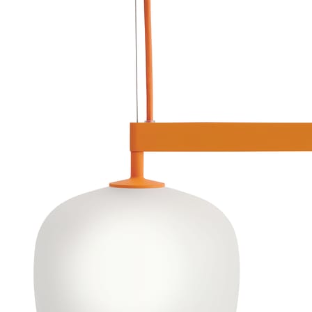 Pendelleuchte Rime Rail glas orange / L 110 cm - Muuto