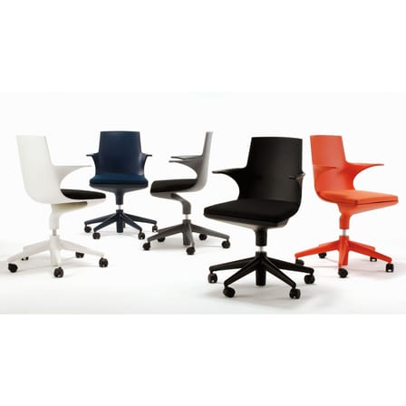 Fauteuil à roulettes Spoon Chair plastique noir / Rembourré - Kartell
