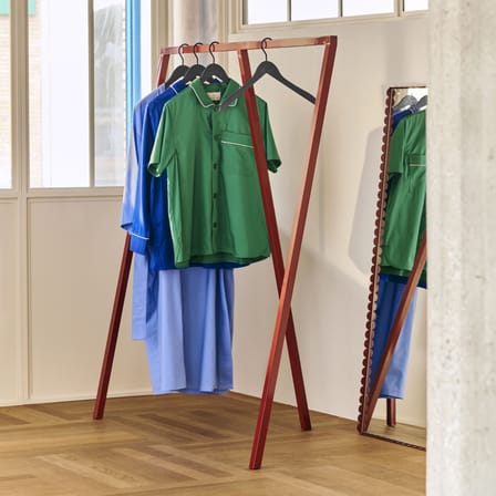 Portant Loop Stand Wardrobe métal rouge / L 130 x P 60 x H 150 cm - Hay