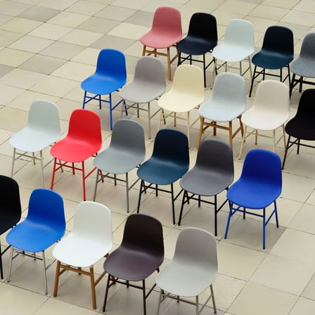 Chaise Form plastique bleu / Pieds métal - Normann Copenhagen