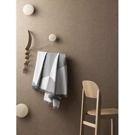 Patère The Dots Wood Medium / Bois - Ø 13 cm - Muuto