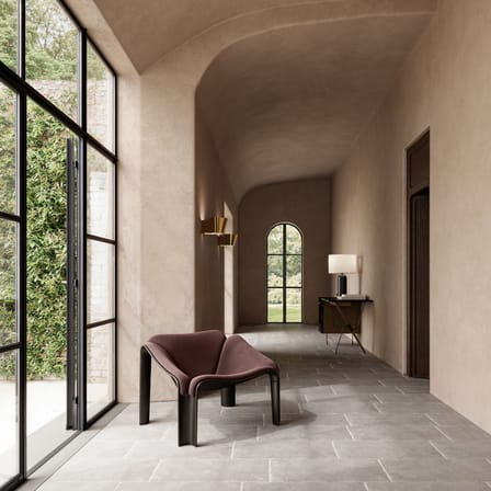 Fauteuil rembourré F300 tissu rouge / Pierre Paulin, réédition 1965 - Gubi