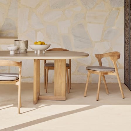 Table ovale Trestle pierre gris / 240 x 110 cm - Béton & teck recyclé - Ethnicraft
