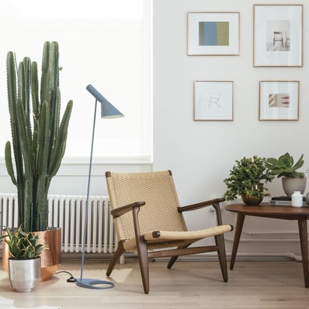 Lampadaire AJ métal jaune / H 130 cm - Orientable / Arne Jacobsen, 1957 - Louis Poulsen