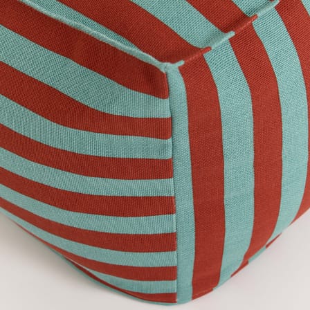Sitzkissen Otto textil rot / Fußstütze – 55 x 55 cm - NOBODINOZ
