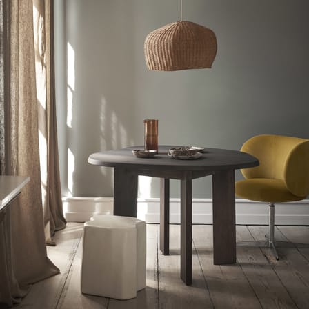 Ovaler Tisch Tarn holz natur / Asymmetrische Form - Ø 113,5 cm - Ferm Living