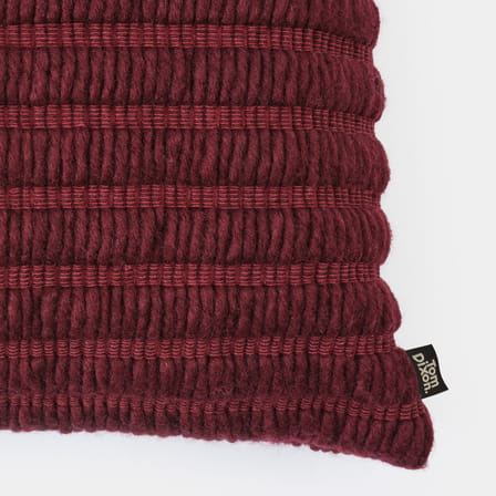 Ridge Cushion textile red / 45 x 45 cm - Hand-woven - Tom Dixon