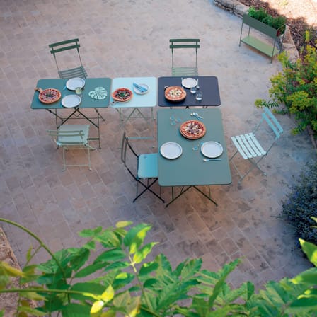 Table pliante Bistro métal orange / 97 x 57 cm - 4 personnes - Trou parasol - Fermob
