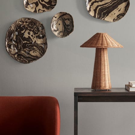 Lampe de table Dou fibre végétale beige / Rotin tressé main - Ø 30,4 x H 40 cm - Ferm Living
