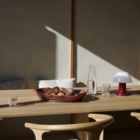 Lampe sans fil rechargeable Setago JH27 plastique violet / by Jaime Hayon - Ø 18 x H 22 cm - &tradition