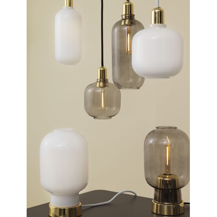 Pendelleuchte Amp Large glas grau gold / Ø 11,2 cm x H 26 cm - Glas & Messing - Normann Copenhagen