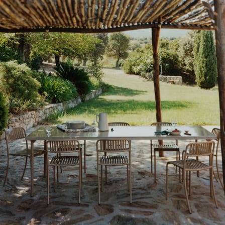 Chaise empilable Patio Lames métal vert / Lattes - Tolix
