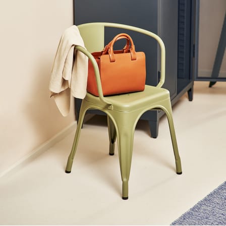 Fauteuil empilable A56 Indoor métal argent / Acier - Pour l'intérieur / Réédition 1956 - Tolix