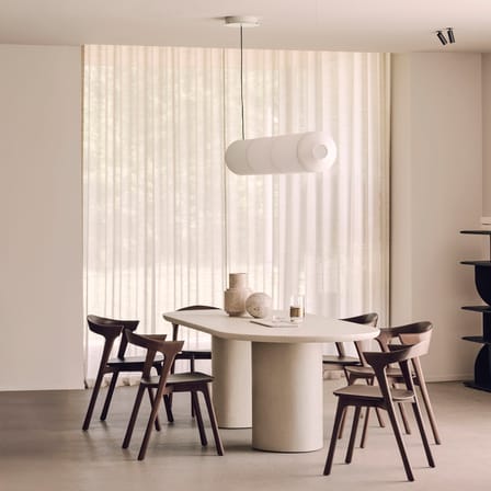 Table ovale Elements / 240 x 100 cm - 10 personnes / Microciment - Ethnicraft