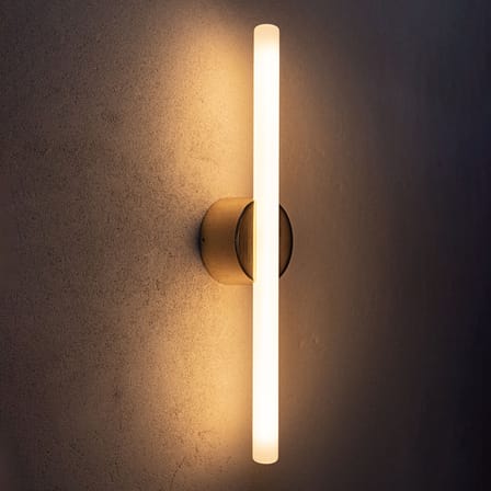 Applique salle de bains Kilter Short LED métal or / H 50 cm - Orientable - TALA