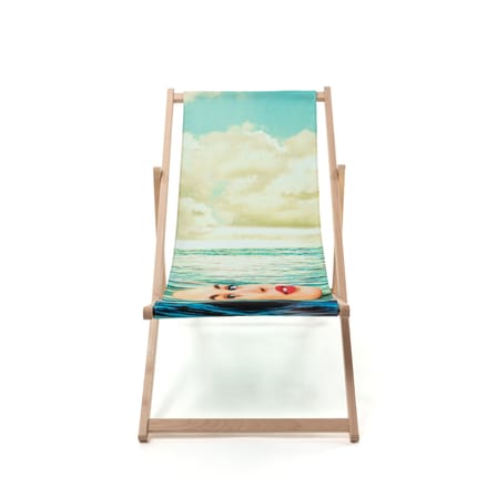 Chaise longue pliable inclinable Toiletpaper bois multicolore / Girl in the sea - Seletti