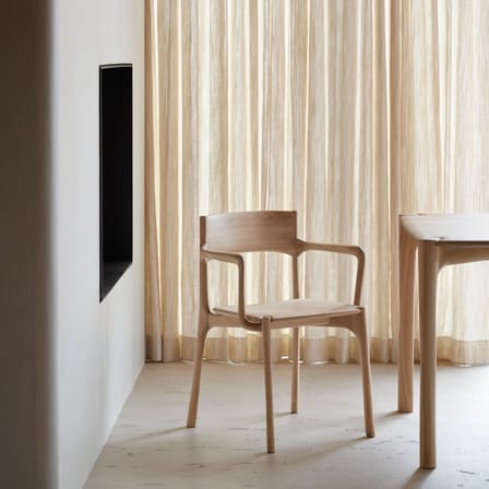 Poltroncina da pranzo PI legno naturale - Ethnicraft