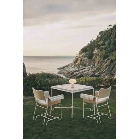 Obello LED Wireless rechargeable outdoor lamp glass white / Bill Curry, 1971 - Hand-blown glass - Gubi
