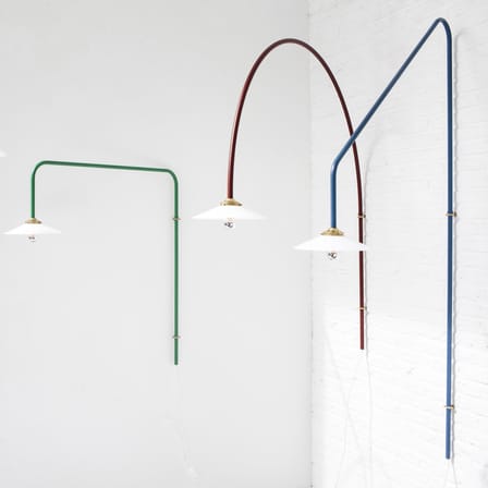 Applique avec prise Hanging Lamp n°3 métal rouge / H 135 x L 137,5 cm - valerie objects
