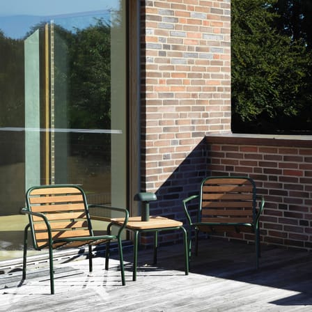 Fauteuil bas empilable Vig Lounge Wood bois naturel - Normann Copenhagen