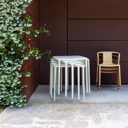 Fauteuil empilable Air-Armchair plastique beige / Jasper Morrison, 2006 - Magis