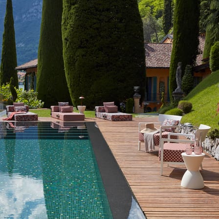 Fauteuil rembourré Cara OUTDOOR x Liberty tissu rouge - Kartell