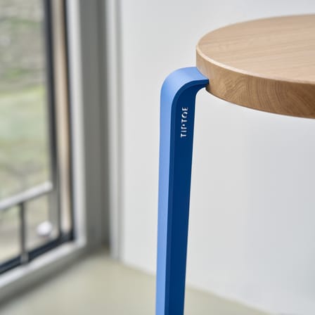 Tabouret empilable Lou / H 45 cm - Chêne éco-certifié - TIPTOE