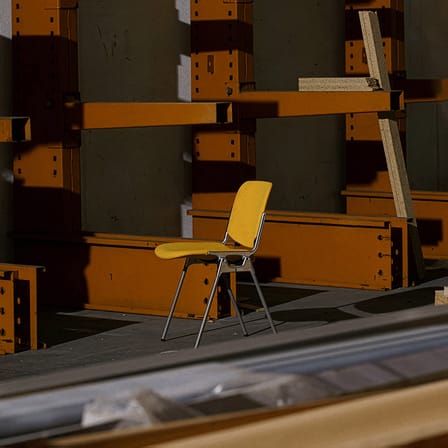 Chaise rembourrée DSC 106 tissu jaune / Giancarlo Piretti, 1965 - ANONIMA CASTELLI